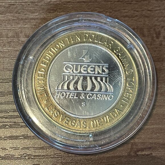Four Queens Limited Edition $10 Token.  Linda Queen Of Earth. - Picture 1 of 5
